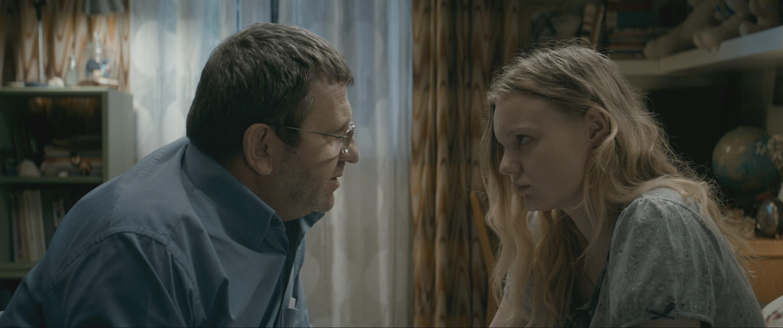 Cannes 2016: “Graduation,” “The Neon Demon”