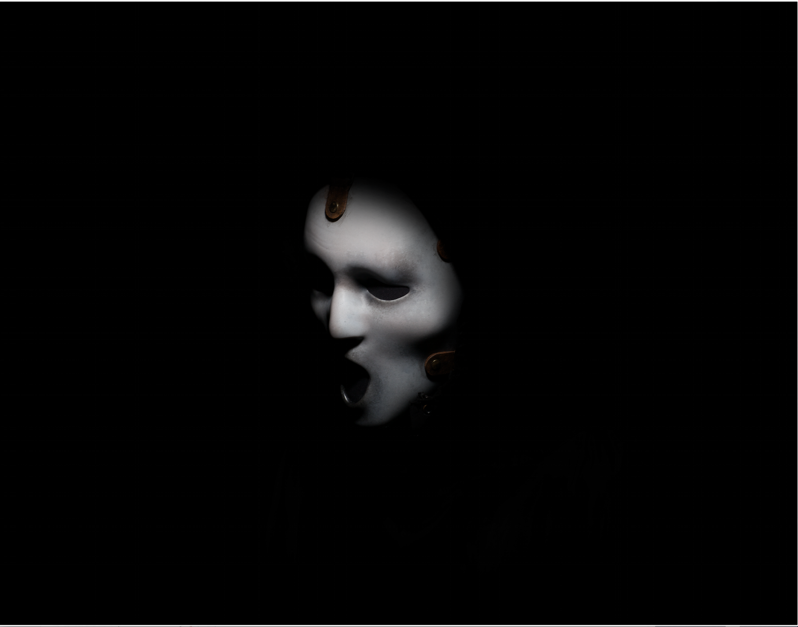 “Scream” and “Zoo” Seek to Raise the Summer TV Body Count