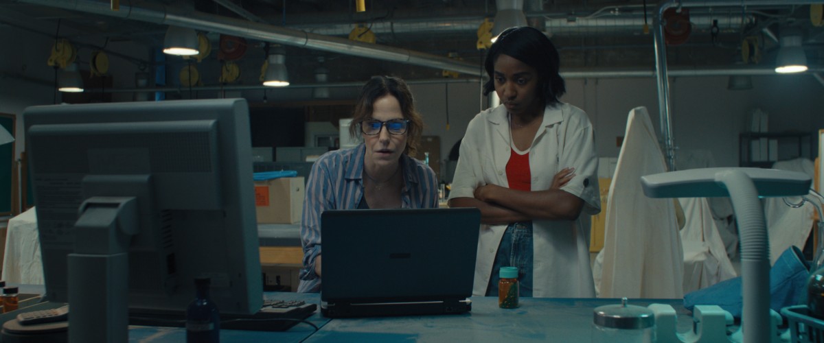 Omni Loop movie review & film summary (2024) - Roger Ebert