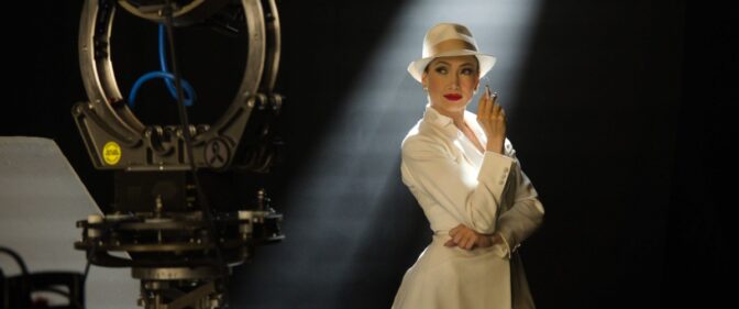 Kiss of the Spider Woman Jennifer Lopez Bill Condon Film Review