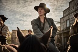 Netflix’s “The Abandons” Leaves Its Capable Stars Behind in a Weak, Weary Western