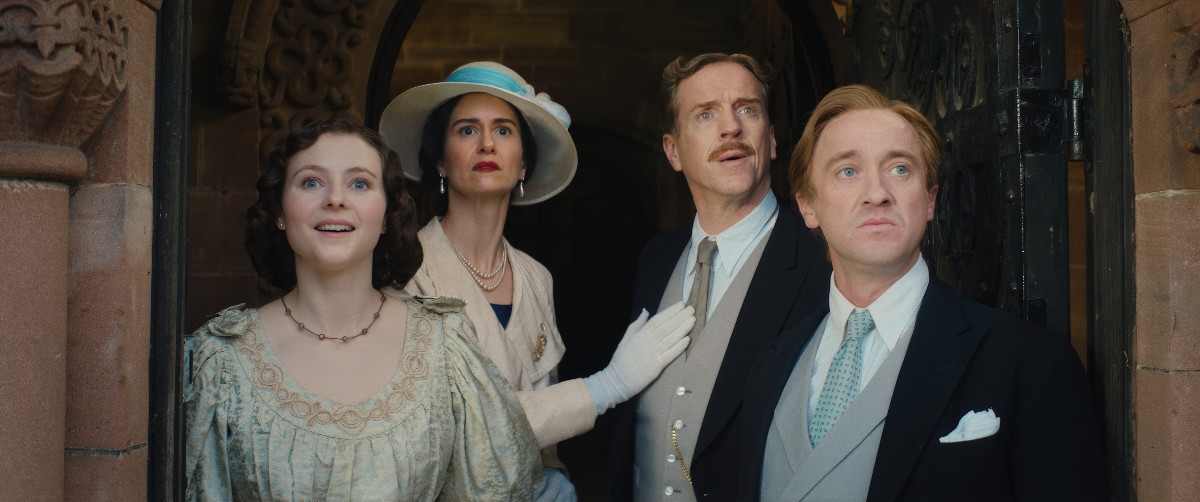 Swooningly Fackham Hall movie review & film summary